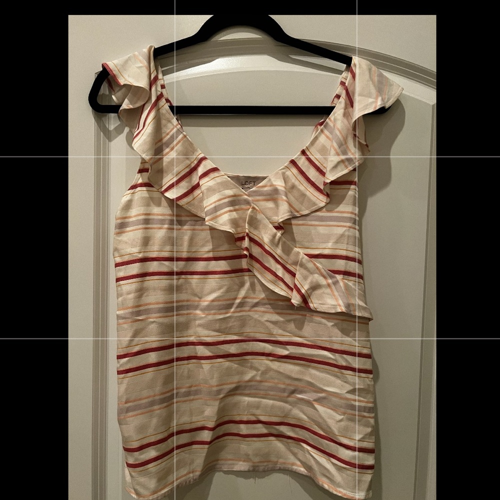 Loft Pattern Top with Ruffle Sleeve